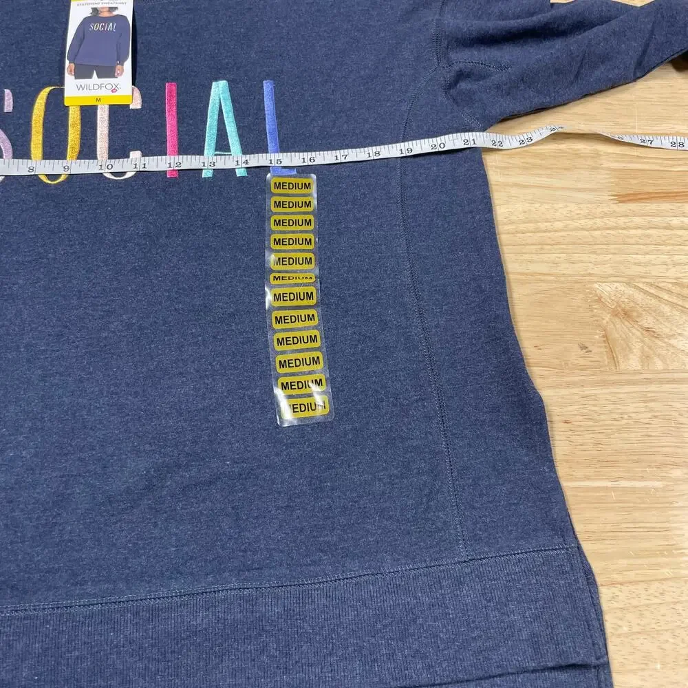 Wildfox NWT Navy Statement “Social” Sweatshirt Side Slits Drop Shoulder Size M - Picture 9 of 10